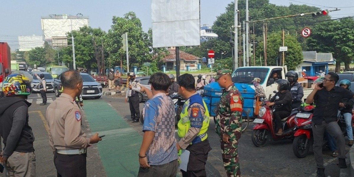 Kronologi Kecelakaan Horor Truk vs Pemotor di Simpang Unisma Bekasi: 1 Korban Tewas, 5 Luka-luka