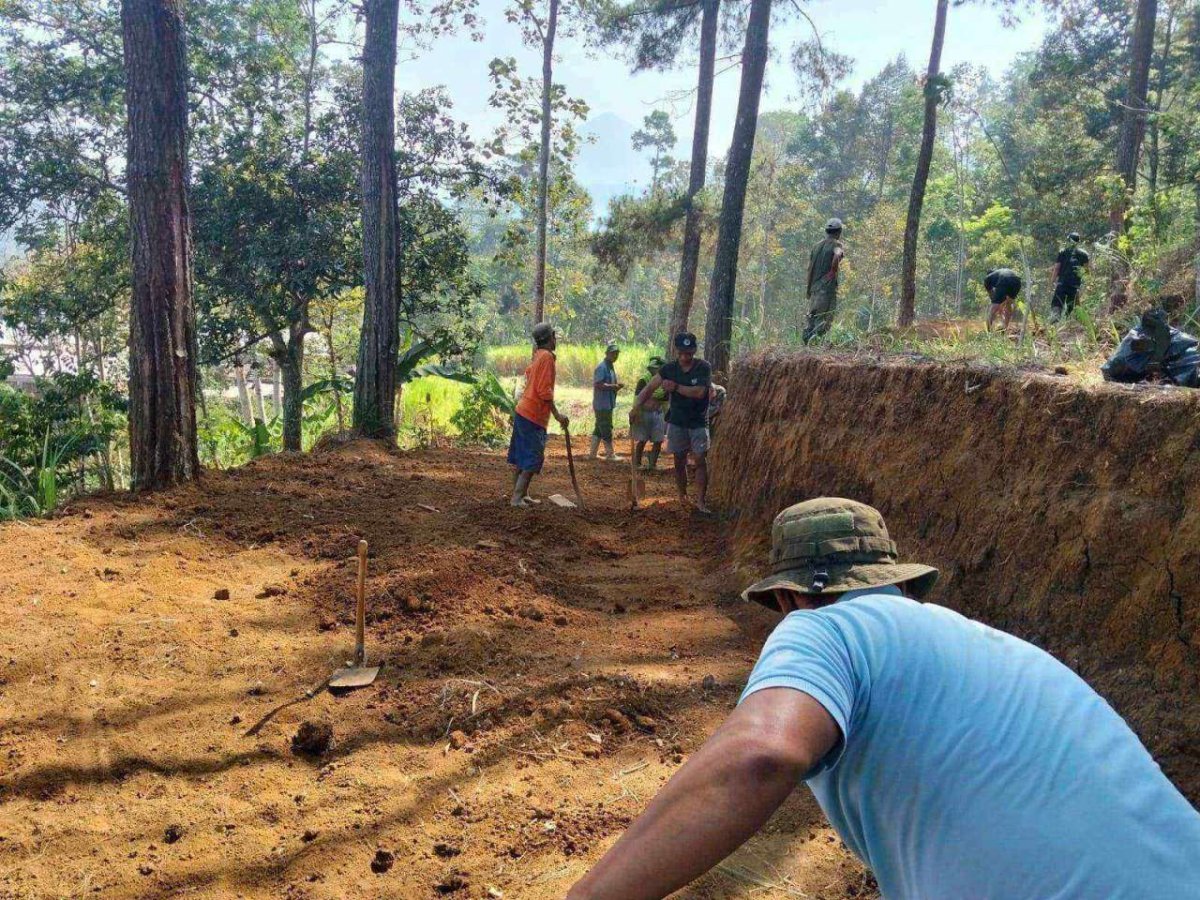 Dari Gulma ke Beton Cor: Jejak 4 Bulan Pembangunan Wisata Puncak Srege Ngantang