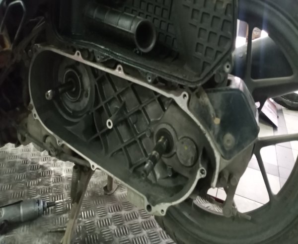 Kapan Waktu Ideal Ganti CVT Motor Matic? Simak Panduan Resmi Pabrikan